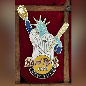 Vintage Hard Rock Cafe pin NY Baseball Statue of Liberty